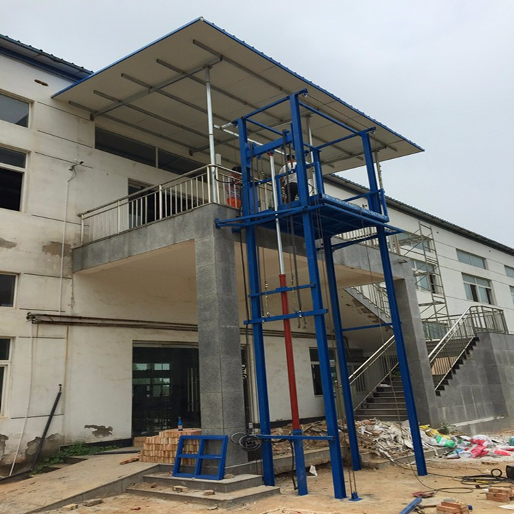升降货梯安装实景 升降货梯安装实景